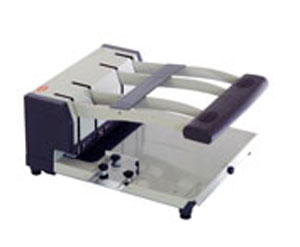 SFP11 3 hole paper punch 3 1/4